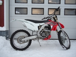 Honda CRF250 enduro 2015, 4880,- + toim.kulut 50,-