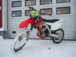 Honda CRF250 enduro 2015, 4880,- + toim.kulut 50,-